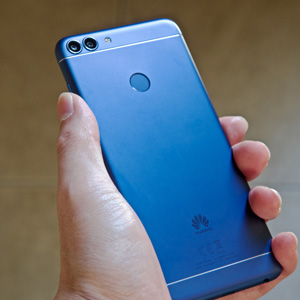 アンダー3万円のデュアルカメラスマホが登場!