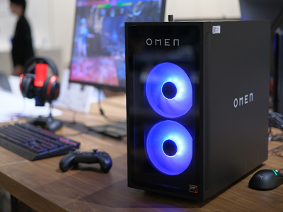 プレイがアツいスマホゲーマーに捧げる水冷式冷却パッド | ギズモード