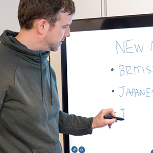 遠隔でも同時に書き込めるホワイトボードとは?