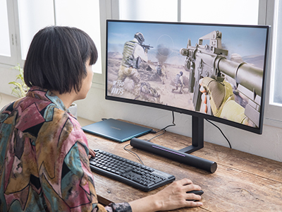 もっと早く買い替えればよかった……34インチ曲面ワイドディスプレイ!