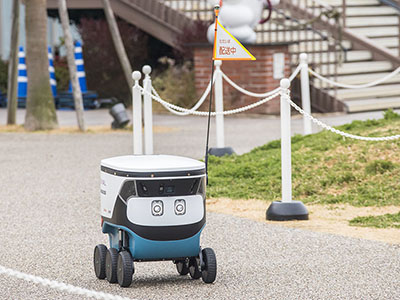 非接触のニーズと人手不足に対応。自律搬送ロボットがいま求められる理由