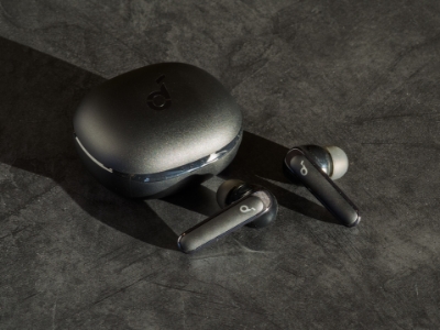 アンダー1万円でノイキャン・低遅延モード・癒やし音源などを備えた、コスパつよっつよワイヤレス