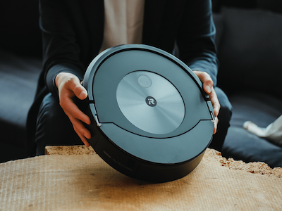 掃除時間を家族や自分への時間に。叶えてくれるのは30年の実績を持つルンバだった