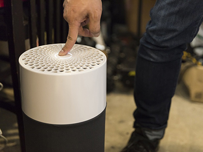 こまわりの利く空気清浄機がありました