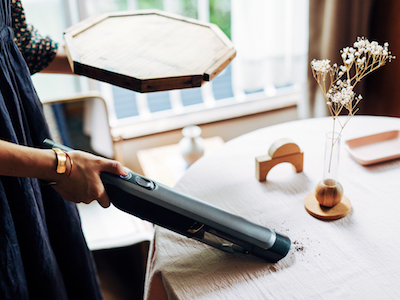 軽くてインテリアにもなじむクリーナーがあれば、毎日の掃除が習慣になるね