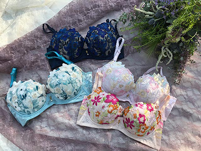 思わずキュン。女性の本能をくすぐるランジェリー