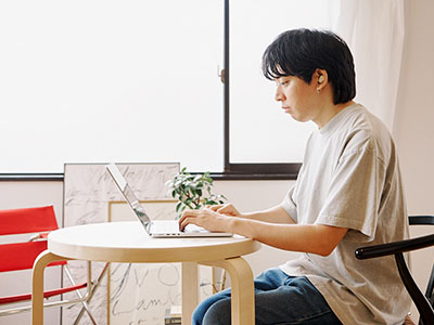 イヤホンはもはや身体の一部。「Jabra Elite 5」着けっ放しで過ごす1日