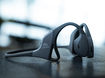 ガチでタフな工業用ヘッドホン。聴覚保護はもちろん、ソーラーパネル