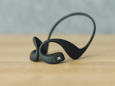 新生活に欲しいのはこのスポーツイヤホン。運動時に強い=普段の生活にも便利ってこと