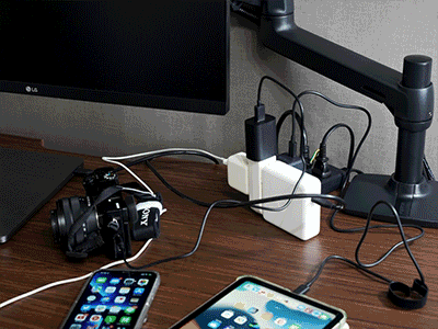 ACアダプタでごちゃごちゃ電源よさらば。コンセント＋USBが一体化