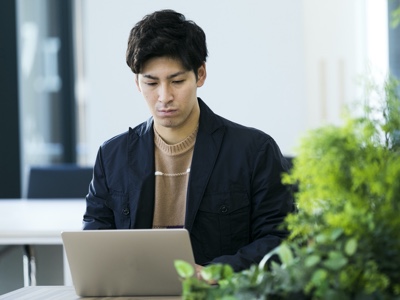 未経験者が、いきなりITエンジニアに転職成功。その理由とは?