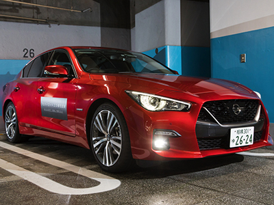 スカイラインが最新テックなクルマになってた！