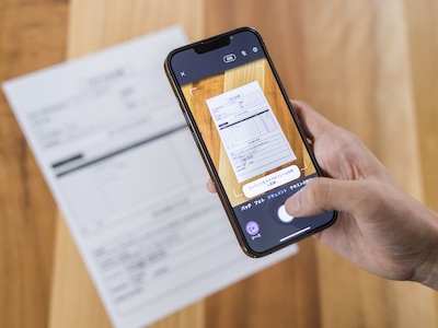 電話回線を使わずにスマホからファクス送信ができる。小さなレシートや名刺もおまかせ
