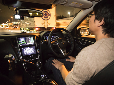 クルマでハンズオフ通勤!