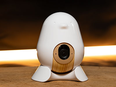 赤ちゃんを見守るAIカメラ「CuboAi」にパパたち感心
