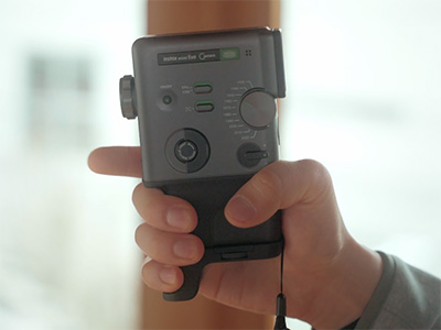 音波振動×ジェット水流」の歯間ケア。歯磨きとフロスの二役こなす 音波振動×ジェット水流」の歯間ケア。歯磨きとフロスの二役こなす