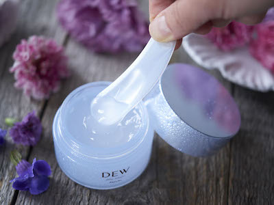 ベタベタしない夏のスキンケアって？