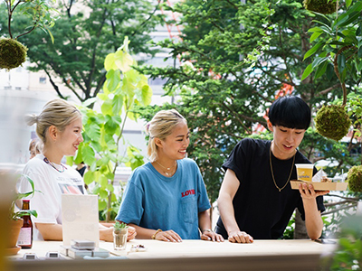 都内のど真ん中に、ビールを飲みながら癒される空間がありました