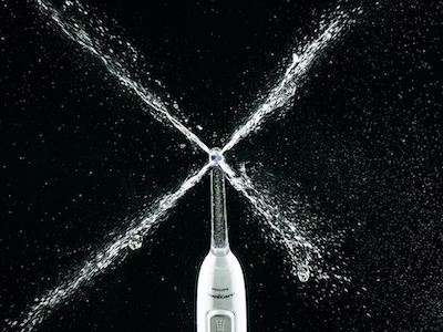 X型水流ならではの爽快感! お口の中をスッキリ!口腔洗浄器「ソニッケアーパワーフロッサー3000」