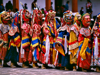 ブータン王国を「幸せの国」にした政治的な背景