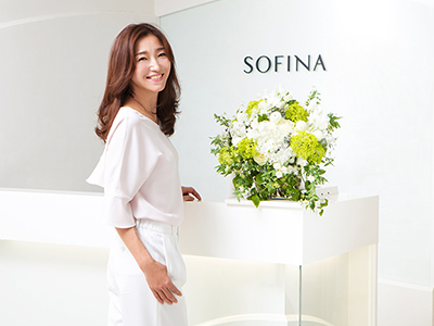 美容賢者、永富千晴さんが話題の「肌解析」を体験！