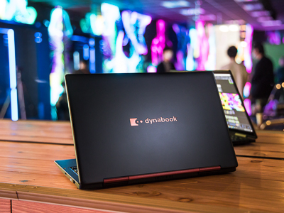 「最先端クリエイティブに使える薄型軽量ノートPC」ってもう最強じゃん